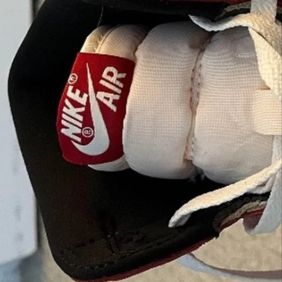 Nike Air Jordan 1 Retro OG High Lost & Found Sneakers - Picture 3 of 13